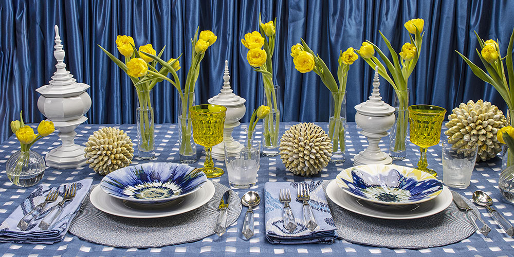 Blue yellow table decor